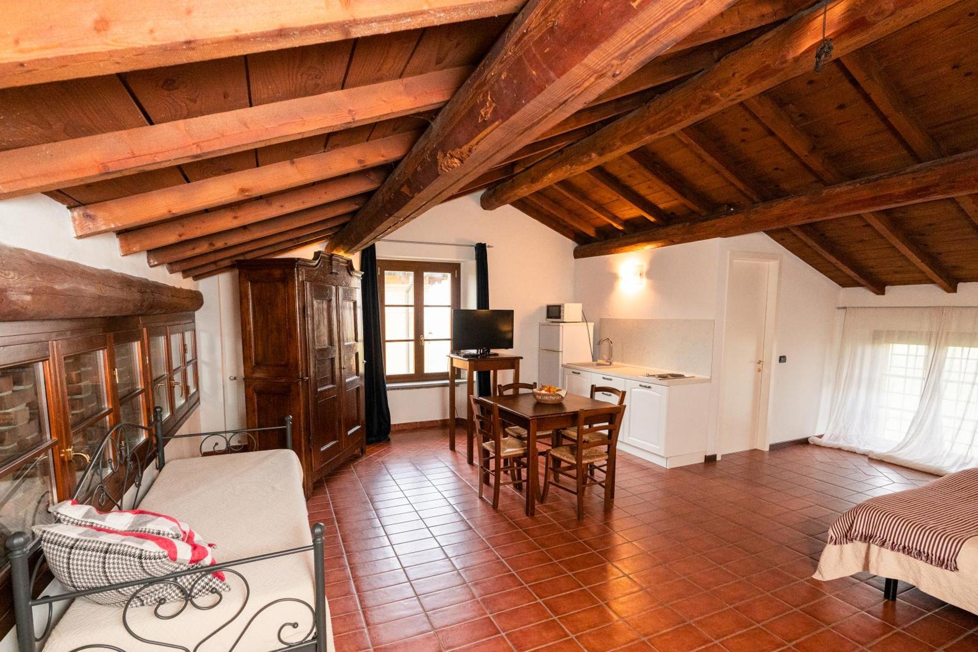 Agriturismo Bassanella Treviglio Bagian luar foto